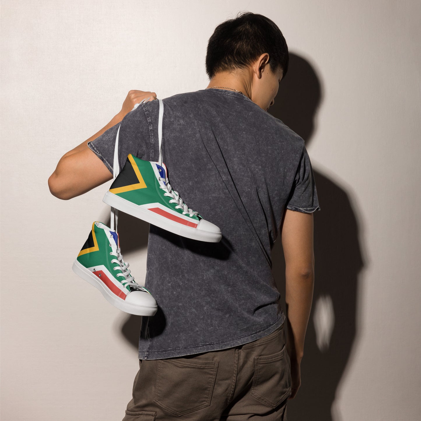 SA Flag Men’s high top canvas shoes